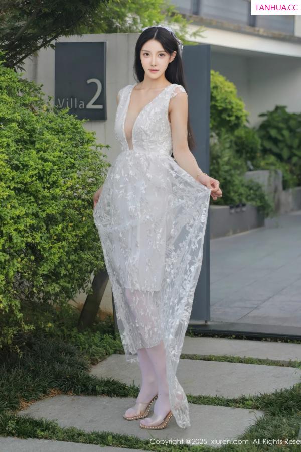   [XiuRen]高清写真图 2025.08.18 No.10661 梨霜儿 白色婚纱第28张图片
